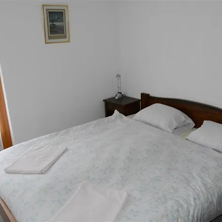 شقة Mireille Nr- 5 Appartement-fewo- Dusche Oder Bad- Wc 4-bettwohnung By Interhome *